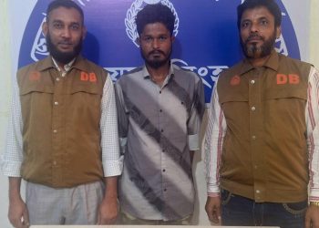 হালুয়াঘাটে গোয়েন্দা অভিযানে ৫০০ পিস ইয়াবাসহ চিহ্নিত মাদক ব্যবসায়ী গ্রেফতার
