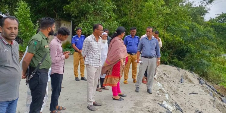 ফুলপুরে উন্নয়ন প্রকল্প পরিদর্শনে ইউএনও সীমা: অনিয়ম পেলে কাউকে ছাড় নয়