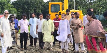 সরকারি রাস্তায় পুকুর খনন: ফুলপুরে ৫০ হাজার টাকা জরিমানা, কঠোর হুঁশিয়ারি ইউএনওর