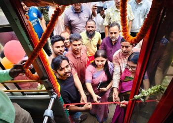 ময়মনসিংহ-ফুলপুর রোডে চালু হলো BRTC বাস সার্ভিস: স্বপ্ন পূরণের আনন্দে উদ্বেল জনতা