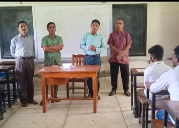 শিক্ষার্থীদের পাশে বাবুল: “ঘরে ঘরে শিক্ষার আলো ছড়াবো, ভবিষ্যতের রাষ্ট্রনায়ক তৈরি করবো”