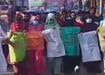 রাজনীতির ছত্রছায়ায় সন্ত্রাস-চাঁদাবাজি ও হত্যার বিরুদ্ধে নেত্রকোনায় ‘দ্য রেড জুলাই’-এর প্রতিবাদ সমাবেশ ও মিছিল