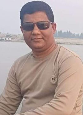 নর্দমার কিটকে সোনার খাঁচায় রাখলেও সে ফিরে যায় দুর্গন্ধেই