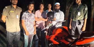 ধোবাউড়ায় রাতজাগা অভিযান: অপরাধের লাগাম টেনে ধরলেন উপজেলা নির্বাহী কর্মকর্তা