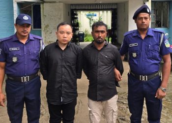 কেন্দুয়ায় মানবপাচার চক্রের চীনা নাগরিকসহ ২ জন আটক, ৩ তরুণী উদ্ধার