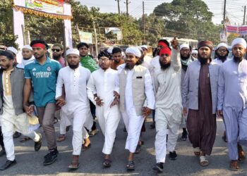 হাদি হত্যাকাণ্ডের বিচার দাবিতে ঈশ্বরগঞ্জে ছাত্র-জনতার বিক্ষোভ