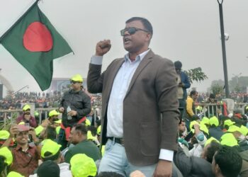 গণতন্ত্র ফিরবে রাজপথেই, ঢাকার গণঢলে বললেন নূরে আলম সিদ্দিকী আলম  