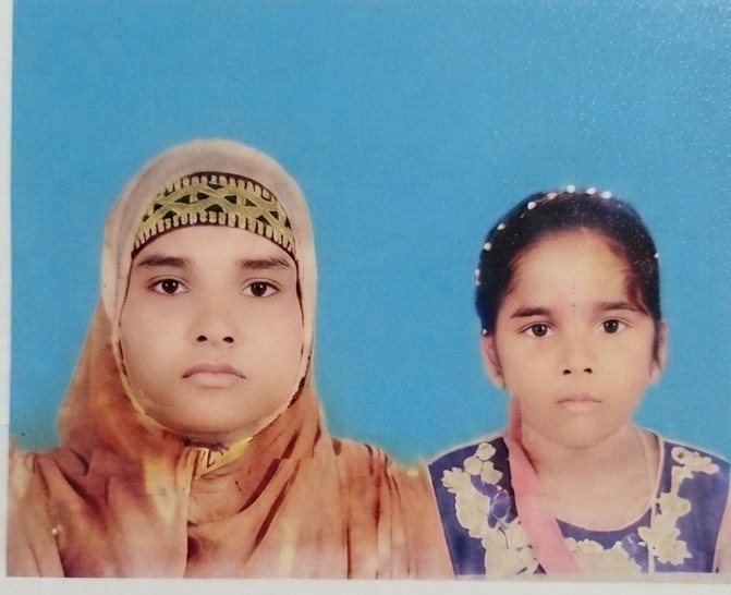 স্ত্রী-কন্যার অপেক্ষায় প্রতিদিন গান গেয়ে কাঁদেন বয়াতি শিল্পী মুকসেদ
